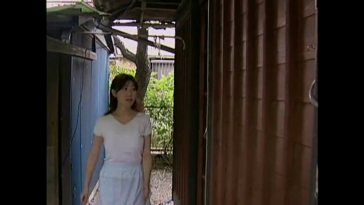 妻に先立たれ義父。 夫と夜の営みが上手くいかない嫁。 ある時、二人は互いに見てはいけないものを目撃した。 …自慰行為。 義父は嫁に迫った。 息子との夜が上手くいっていないのではないか…と。 そして義理の親子の一線を越えた二人。 心中、一度だけならと思いつつ…。 淫欲の沼に嵌っていく。