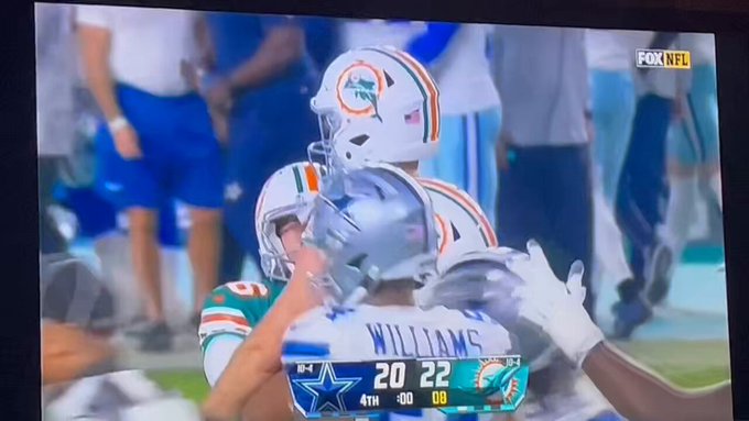 trying to count how many mimosas i&rsquo;m gonna pound today https://t.co/t7zmpes1Bg