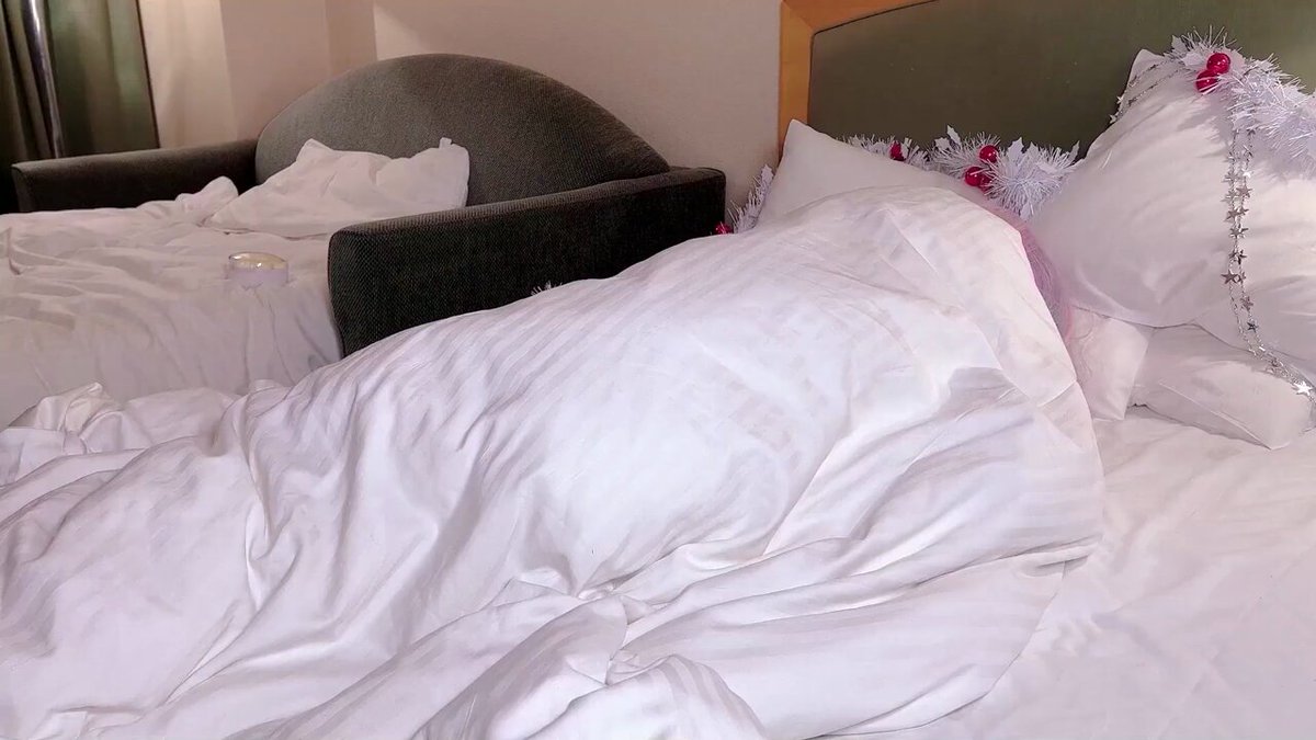 ラブリエル　エロ 📯最新作品📯(セール中!!)  https://t.co/IgzSa6tr5J ｡✝︎┈┈┈┈┈°ʚ♡ɞ°┈┈┈┈┈✝︎｡ こんリエル📯🤍  エナリエルの最新コラボ作品が販売中です♪ 今年いい子だったエナさんにリエルサンタからの えっち ...