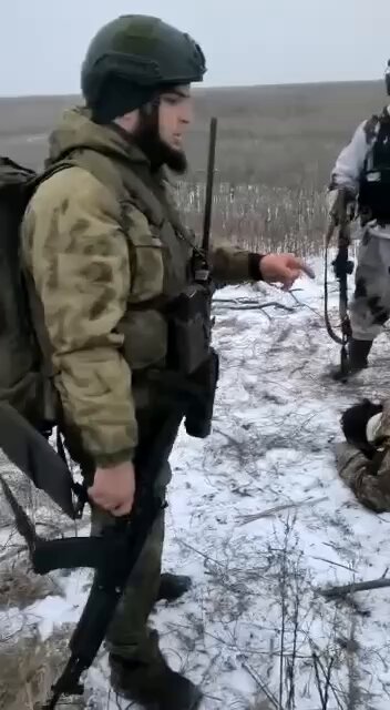 Ппсн ахмата кадырова. Бойцы ахмата кадырова. В плен взяли чеченского. Ахмат апти алаудинов. В плен взяли чеченского.