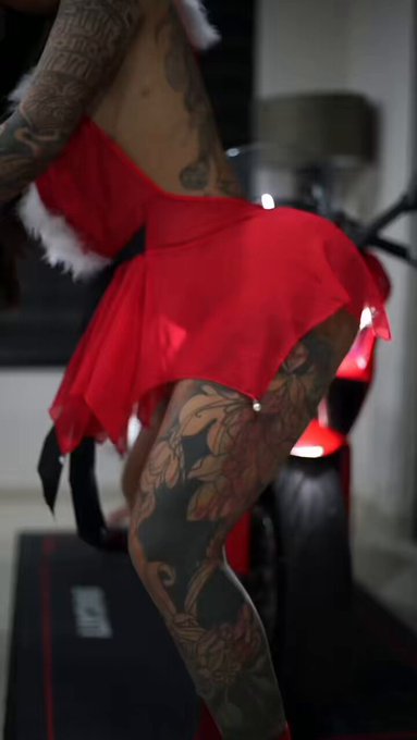 Feliz navidad 🎁 https://t.co/pmd4jOmXlT