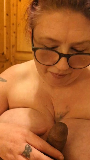 Working Slough area if you want this experience come see me available till the 30th Dec xx https://t<a href="/tag/bbw"class="tags"><span>#bbw</span></a><a href="/tag/blowjobqueen"class="tags"><span>#blowjobqueen</span></a><a href="/tag/38hhtits"class="tags"><span>#38hhtits</span></a><a href="/tag/size18"class="tags"><span>#size18</span></a>