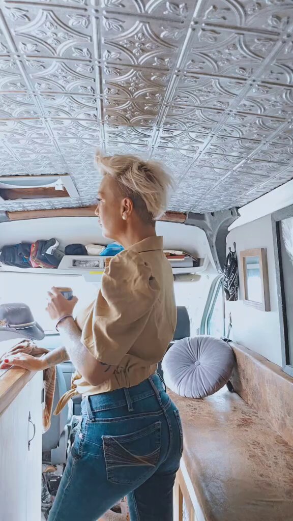 Gypsyundersupervised’s pics and videos