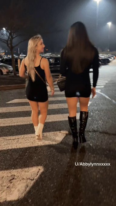 RT if you go would out with two butt sluts like us 

@rosefittt1 https://t.co/z9UcPA1YRK