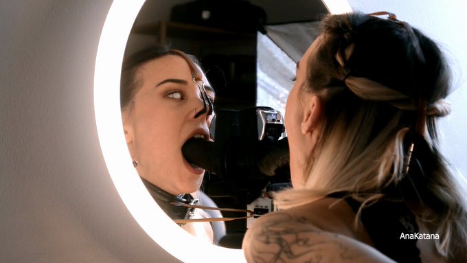 Never skip throat day. https://t.co/HwhdUcvXPs