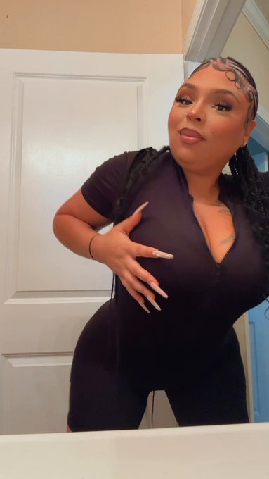 Look at them booty cheeks 🤣 https://t.co/XA63Cm6B78<a href="/tag/newprofilepic"class="tags"><span>#newprofilepic</span></a>