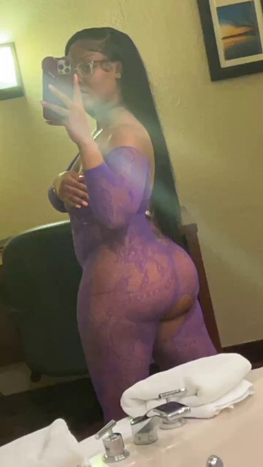 Molly Rain is Backkkkkkkk💦  https://t.co/Ei0aVDWht0 https://t.co/mNivsVOfbh