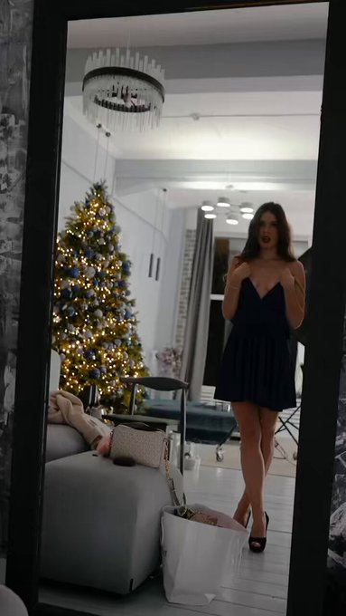 Come up with a caption for this video😈🍌 https://t.co/SvqUJN2V9b