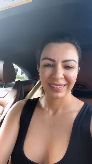 ياااااي? ترشحنا ب AVN لجائزتين ?
كلش كلش فرحتوني يا احلى متابعين?
بقت خطوة وهي التصويت النهائي ❤️
١-