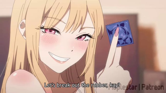 Marin came prepared! 😵😵  To see what happens next, make sure to check out my 𝒫𝒶𝓉𝓇𝑒𝑜𝓃 !! 👀 https://t.<a href="/tag/chainsawman"class="tags"><span>#chainsawman</span></a>