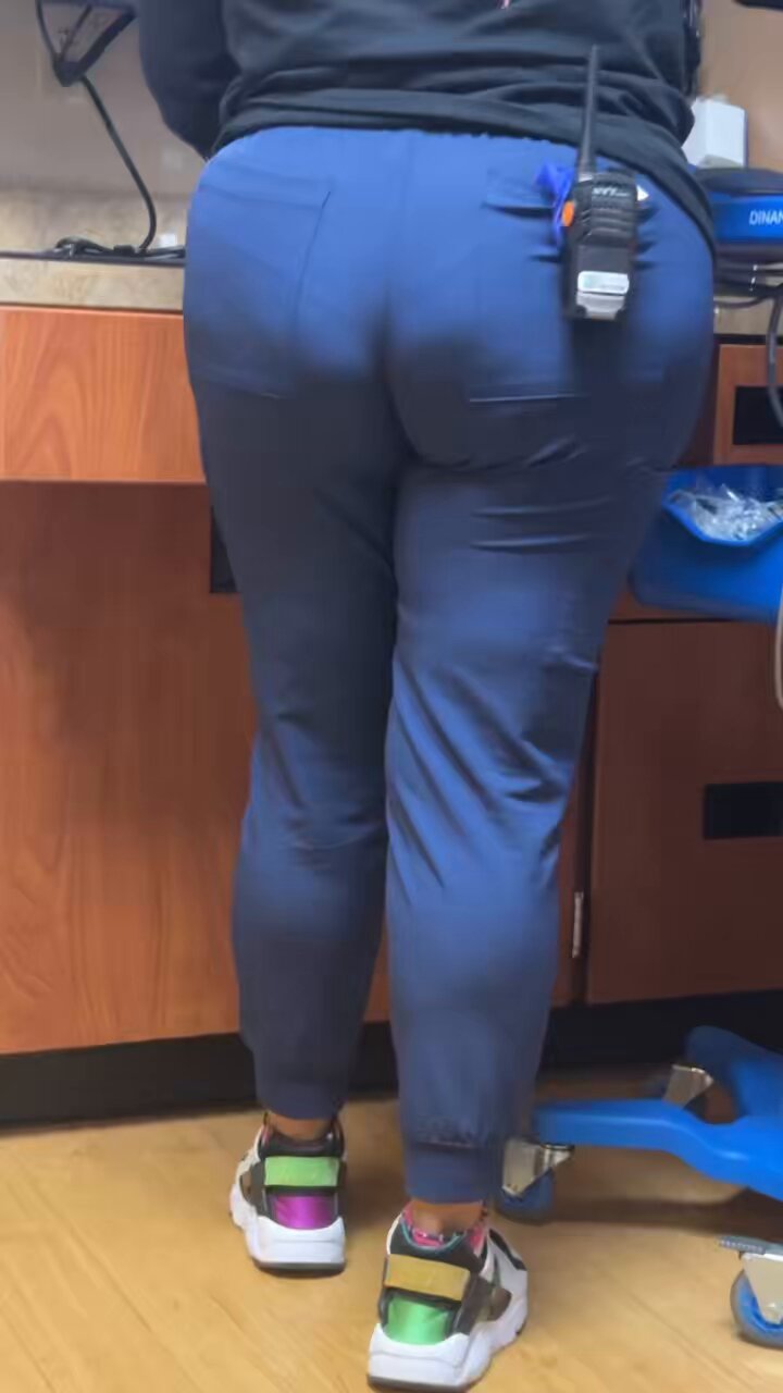 Grodes on X: thick grope groping bigass roundass bigbooty flashing  flash publicflash pussyslip candid creepshot nopanties niceass  pantyline pantieline milf ebony thong leggings bbw seethrough  t.couMG7yWBMs5  X