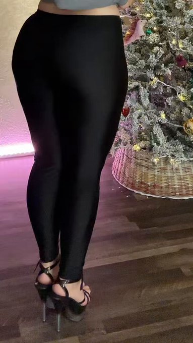 Wait you in my comments on IG ❤️  https://t.co/OvSyVPoCaP https://t.co/sLlwRwJswx