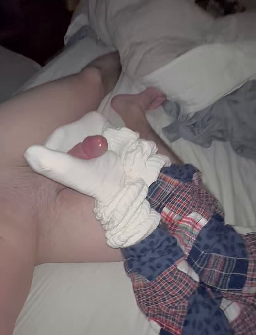 Mywifesfeetures’s pics and videos