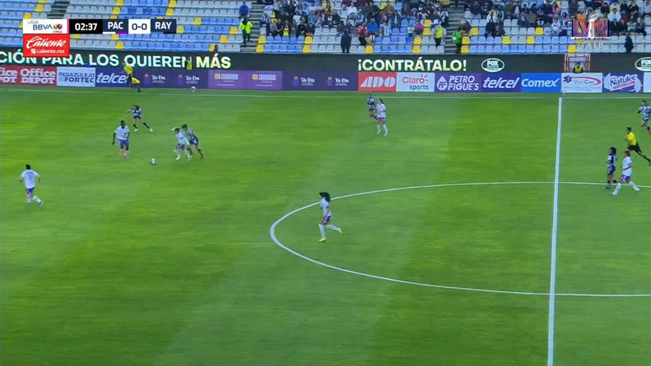 La asistencia  de @OcampoMonica11 🫡 pero el remate colocado de @CharlynCorral 😱