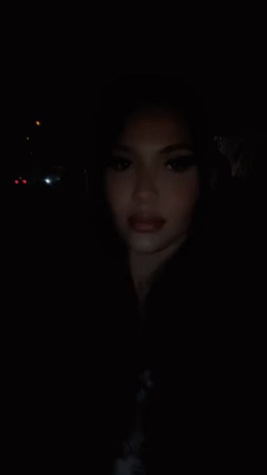 2 pic. ⭐️⭐️⭐️⭐️⭐️ https://t.co/aEYlGUfJhp