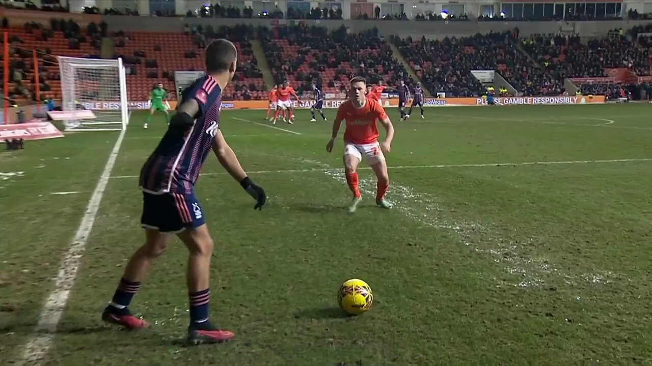 WOOD you look at that... 👀The @NFFC forward scores again! 🔥#EmiratesFACup