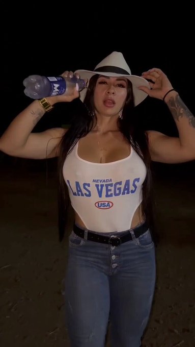 Que calor 🔥 https://t.co/uwXqKk5OC2 https://t.co/POQIJvXRn2<a href="/tag/23dediciembre"class="tags"><span>#23dediciembre</span></a>