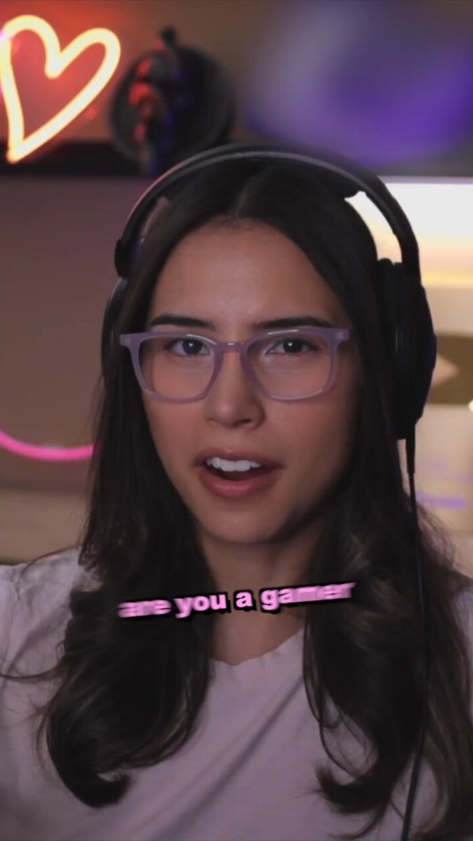 LovelyLo (@imlovelylo)  X