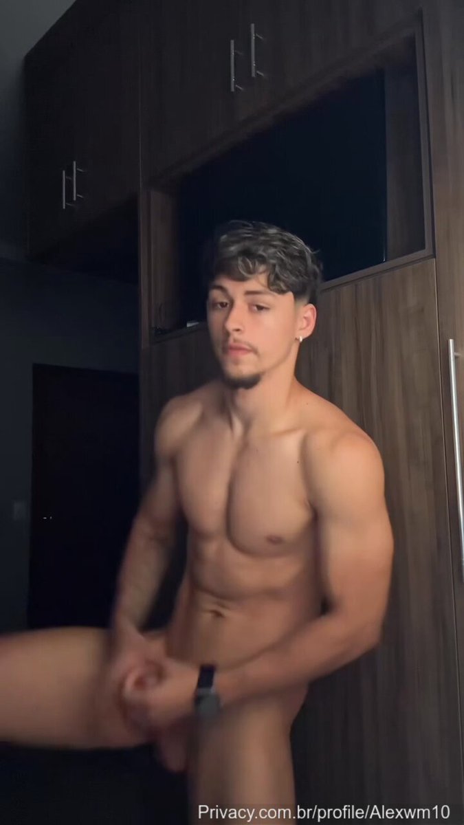 Tweet de Alex Mendes provocador