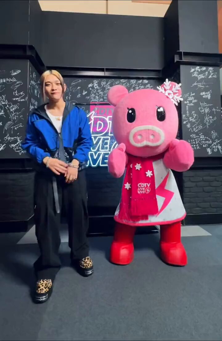 edhiii boi エディボーイ ぬいぐるみ マスコット - メルカリ