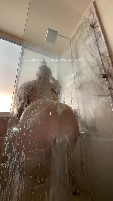 Message me in my freeeee telegram channel 😝😗🤪🤪😜😗😚😗⬇️↙️  https://t.co/lY5v30wDno https://t.co/W9hsaXG