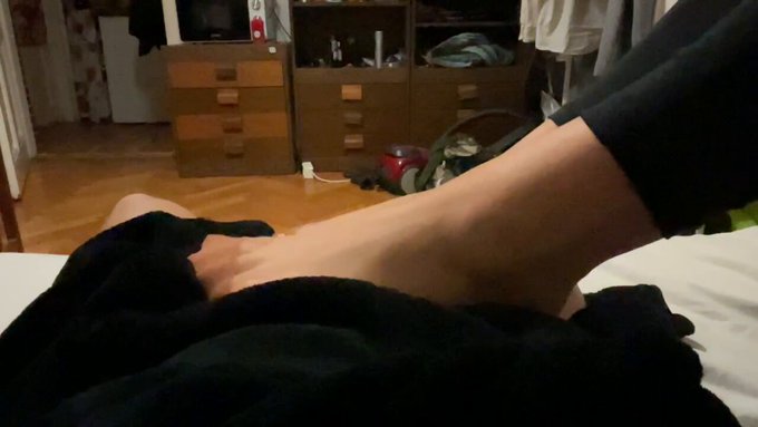 Hello! This year I'll be the Hungarian Hugh Hefner (foot fetish version)! I'll try to create a lot of<a href="/tag/feet"class="tags"><span>#feet</span></a><a href="/tag/footjob"class="tags"><span>#footjob</span></a><a href="/tag/bigfeetgirls"class="tags"><span>#bigfeetgirls</span></a>