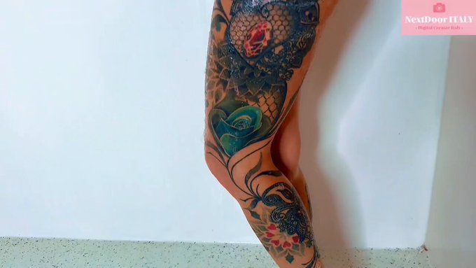 will you come to the shower with me? ..come here 💙🤍 https://t.co/4UgOkyjJSp