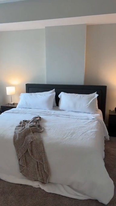 Where do we send the pictures? #bedroom https://t.co/XUhz8AON2u<a href="/tag/bedroom"class="tags">#bedroom</a>