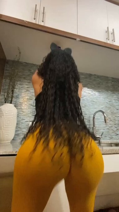 Here it is 🥰😘🫶❤️ #ceilingchallenge #surroundsound #twerking #twerk  Like &amp; RT if you enjoyed 😘🥰 https://t<a href="/tag/ceilingchallenge"class="tags">#ceilingchallenge</a><a href="/tag/surroundsound"class="tags">#surroundsound</a><a href="/tag/twerk"class="tags"><span>#twerk</span></a><a href="/tag/twerking"class="tags"><span>#twerking</span></a>