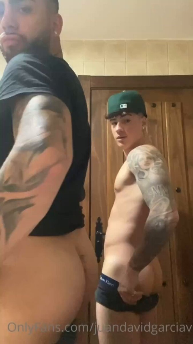 @famososnaked23s video Tweet