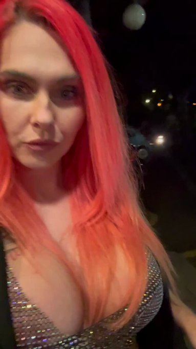 few clips from my night out in Birmingham, come watch what happened afterwards at the hotel, link in<a href="/tag/vegas"class="tags"><span>#vegas</span></a><a href="/tag/avn"class="tags"><span>#avn</span></a>