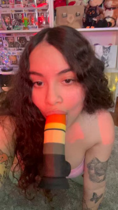 🙈  Hasta cual color llego? Puedes adivinar?  35% de descuento en mi only 😈  https://t.co/d70czeAicm https://t<a href="/tag/curvy"class="tags"><span>#curvy</span></a><a href="/tag/gamergirl"class="tags"><span>#gamergirl</span></a><a href="/tag/onlyfans_girl"class="tags"><span>#onlyfans_girl</span></a>