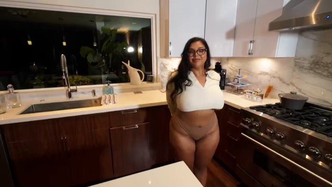 found this lil gem from 2022 😂🫶🏽  I want everything please, @alcolestudios 😇 https://t.co/NDxbU0oKbC