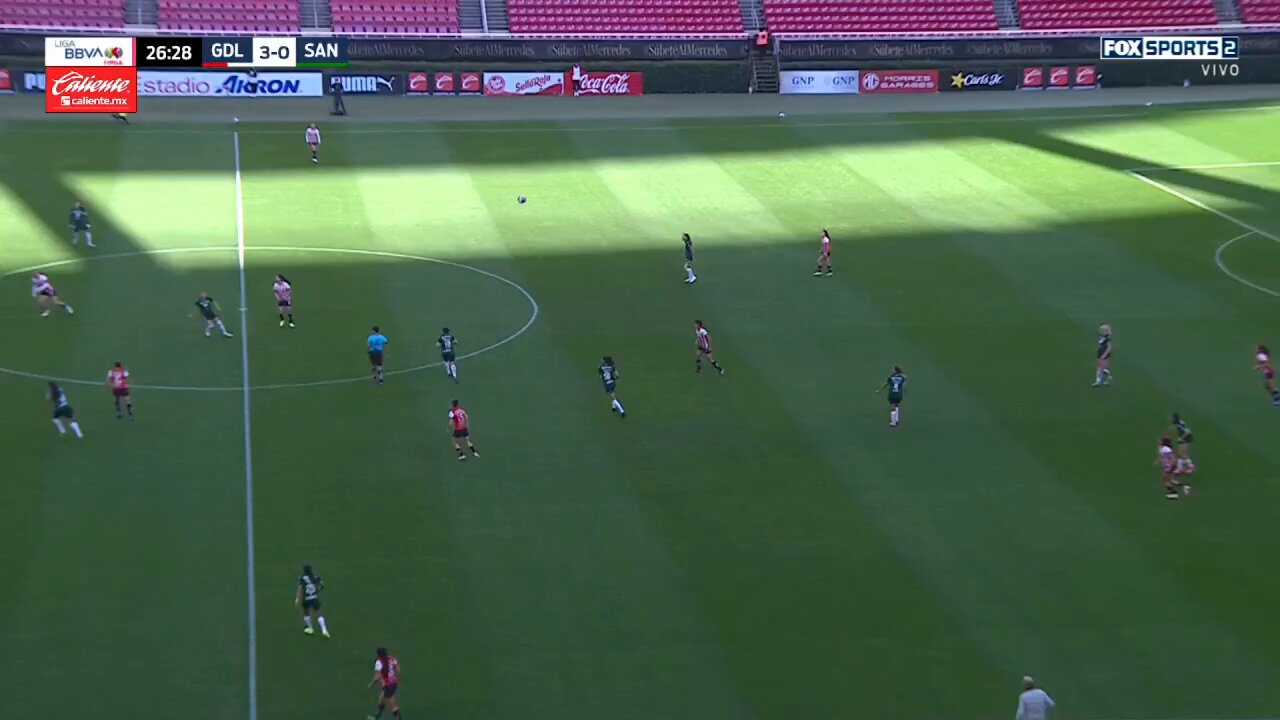 ¡Llegó el 4to para @ChivasFemenil 🔴⚪️ ! ⚽️¿Quién más sino tú @LichaCervantes ? 😮‍💨😎