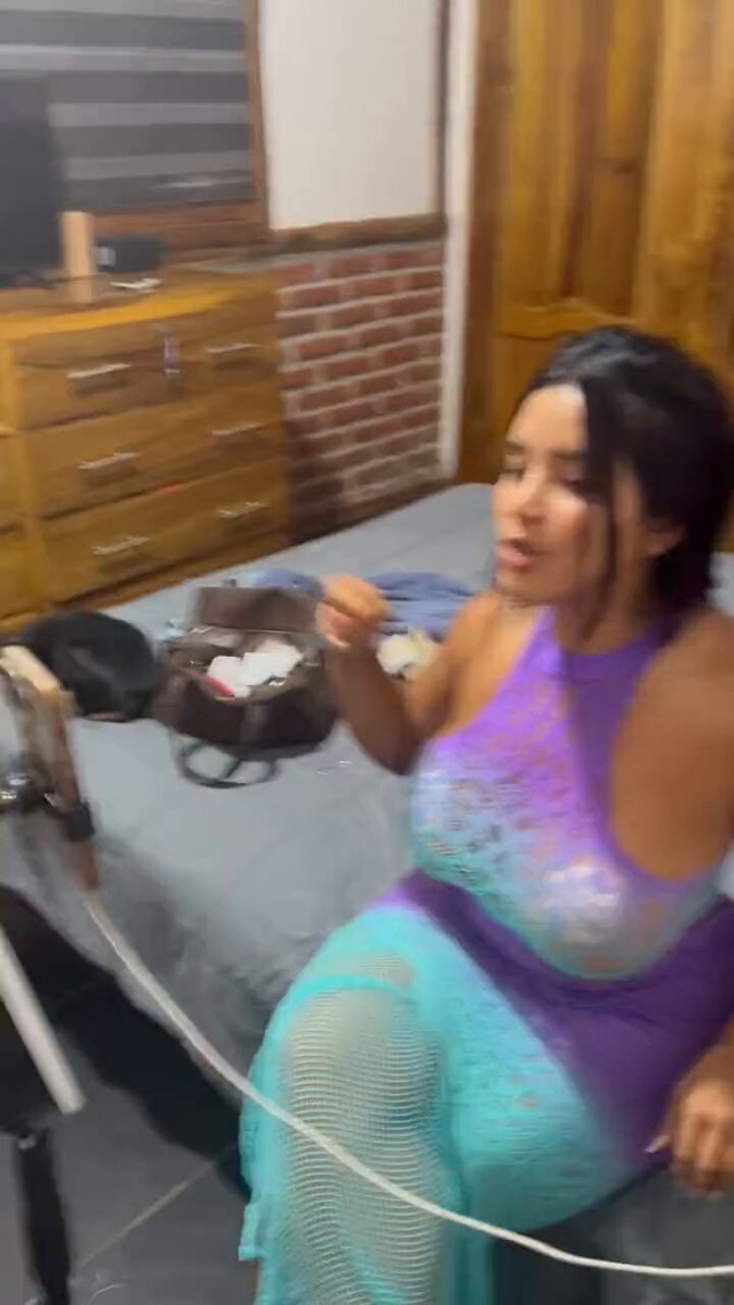 Alej_quiroz's tweet video. alejandraquiroz. @alequirozf. 