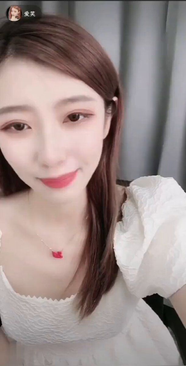 Video oleh @AprilSakurako