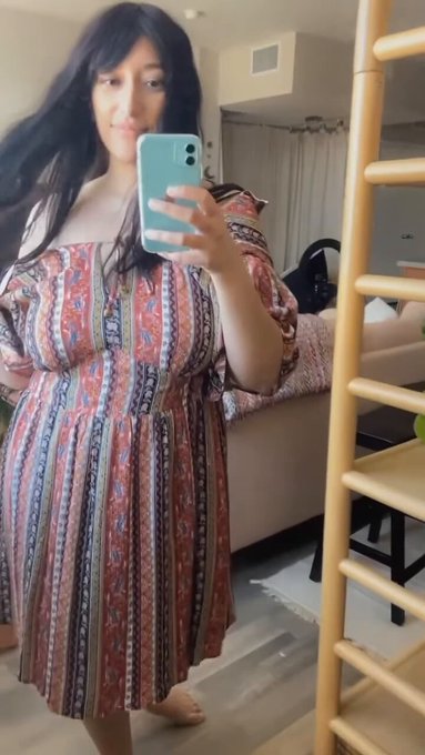 Are you gonna zip me up? 👀 or down 😉 https://t.co/h4xSFQo0nJ