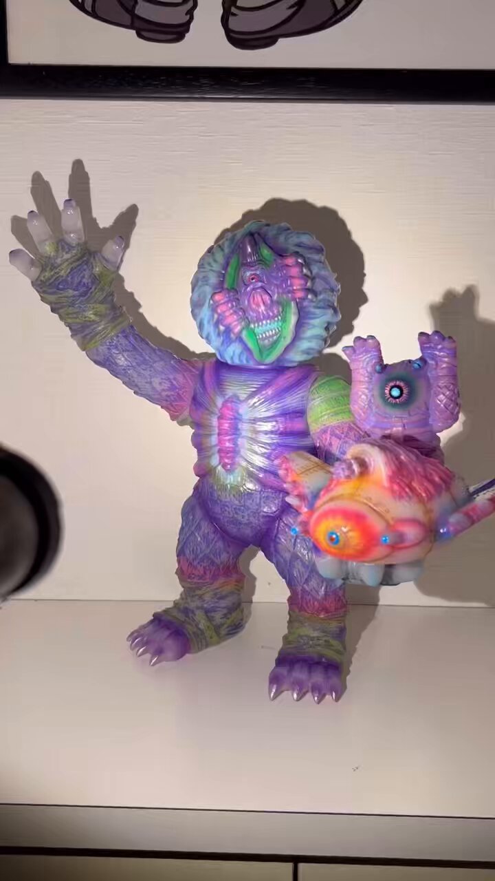 【大特価!!】 blackbooktoy 疑わしい beast mishka 特撮