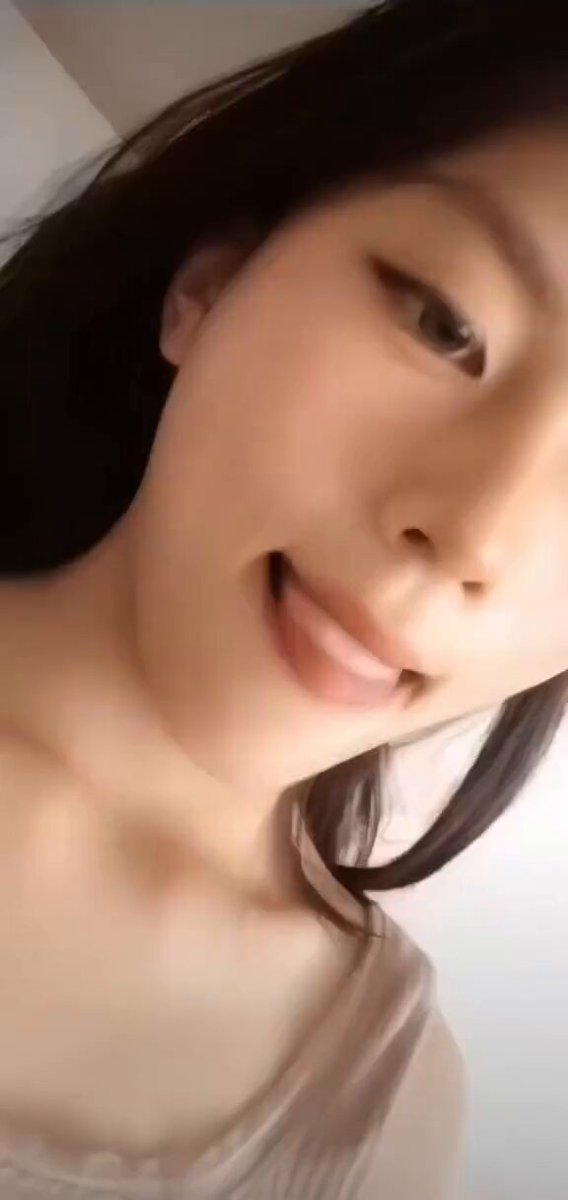 Video oleh @AprilSakurako