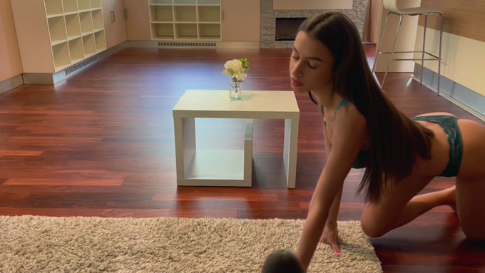 🎬 Beautiful Teen Worships Huge Black Cock  ⭐ @Vanesaalessia1 ⭐ @FreddyGong07  Find full scene on 👉🏿 https://t<a class="tags" href="/tag/vanesaalessia1">@vanesaalessia1</a>