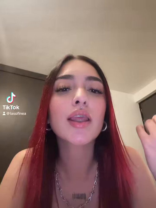 Por ac&aacute; y por todo lado porque wow https://t.co/h2u0rv9zAY