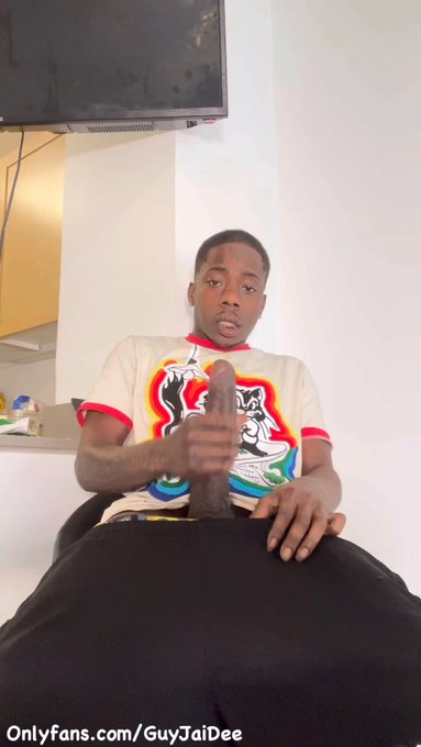 Sit On It 🍆 https://t.co/bOdZ0ije2k