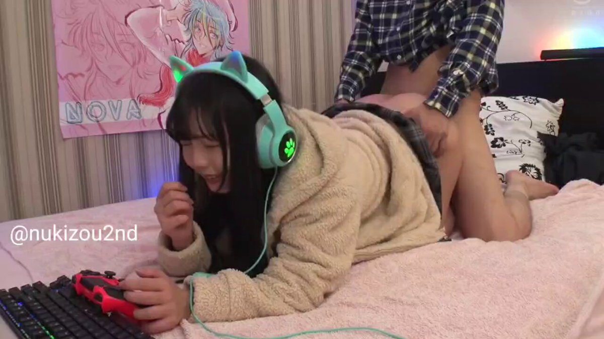 ゲームに夢中だった妹のおまんこを、勝手に拝借してみたら…
