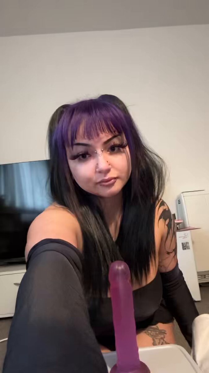 Vixen ✨ (nasty_goth@)  X