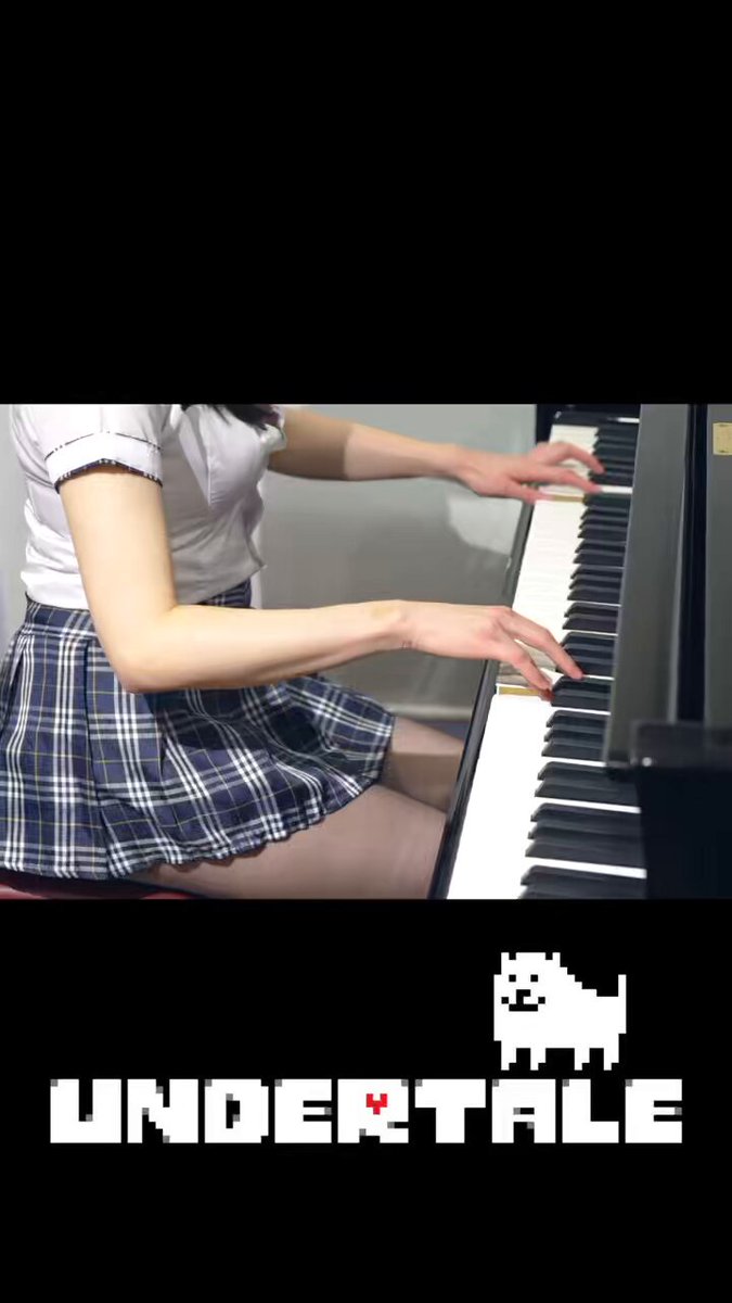 ピアノ パンチラ動画 表紙画像