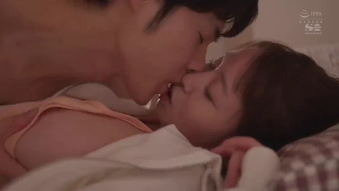 夢乃あいか マンネリ彼女の元に帰るのが億劫。。 で、バ先の美人店長の部屋になりゆきで泊めてもらったらもう…