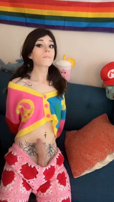 tgirl sleepovers entail "different" activities than the normal ones 🤭 https://t.co/OA0lZzOC15