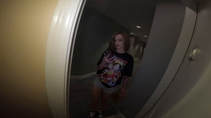 uber eats girl hates her job so she tries porn instead 😈🙈💦  @baddiesonlypov https://t.co/vParNP5SxL