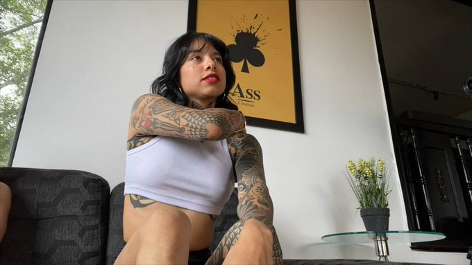 Hago pel&iacute;culas, series y tengo una linda agencia de talentos. Entra a https://t.co/EaSV0uCO1A para mas<a href="/tag/onlyfans"class="tags"><span>#onlyfans</span></a><a href="/tag/onlyfanscolombia"class="tags"><span>#onlyfanscolombia</span></a>