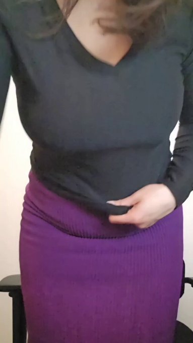 It's #tittyfriday time to let them out! Repost if you like titties! https://t.co/qgKbvzmzur<a href="/tag/tittyfriday"class="tags">#tittyfriday</a>